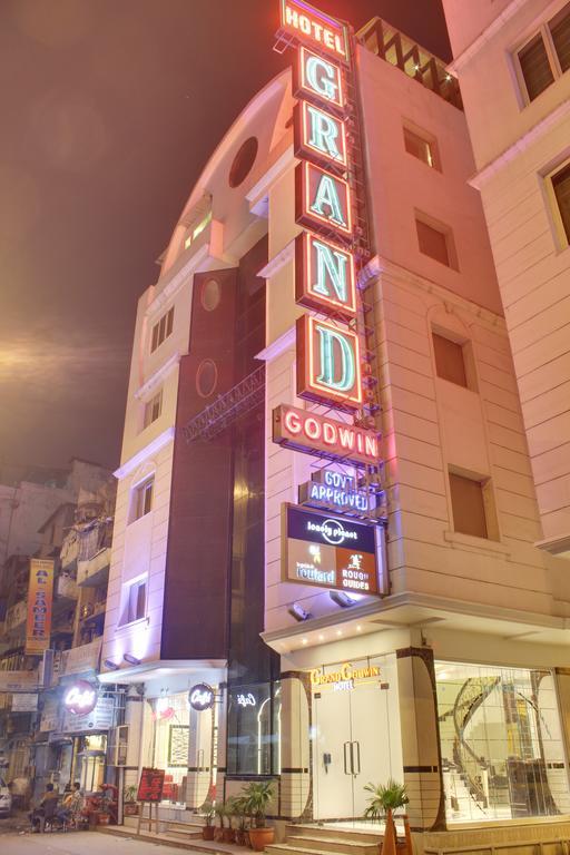 Hotel Grand Godwin - Complimentary Airport Pickup -Near Ndls Railway Stn Нью-Делі Екстер'єр фото